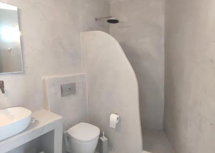 Santorini Serenity *